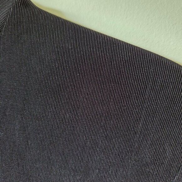 EUC PICADILLY FASHIONS BLACK SLINKY MOCK NECK SHORT SLEEVES TOP LARGE - Picture 11 of 15